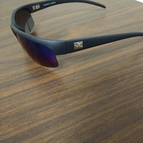 Polarized Sunglasses - Picture 6 of 7